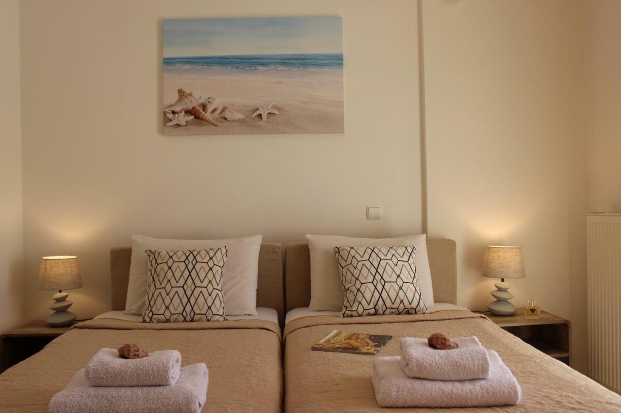 Amazing Beachfront Apartment In Hersonissos Екстериор снимка