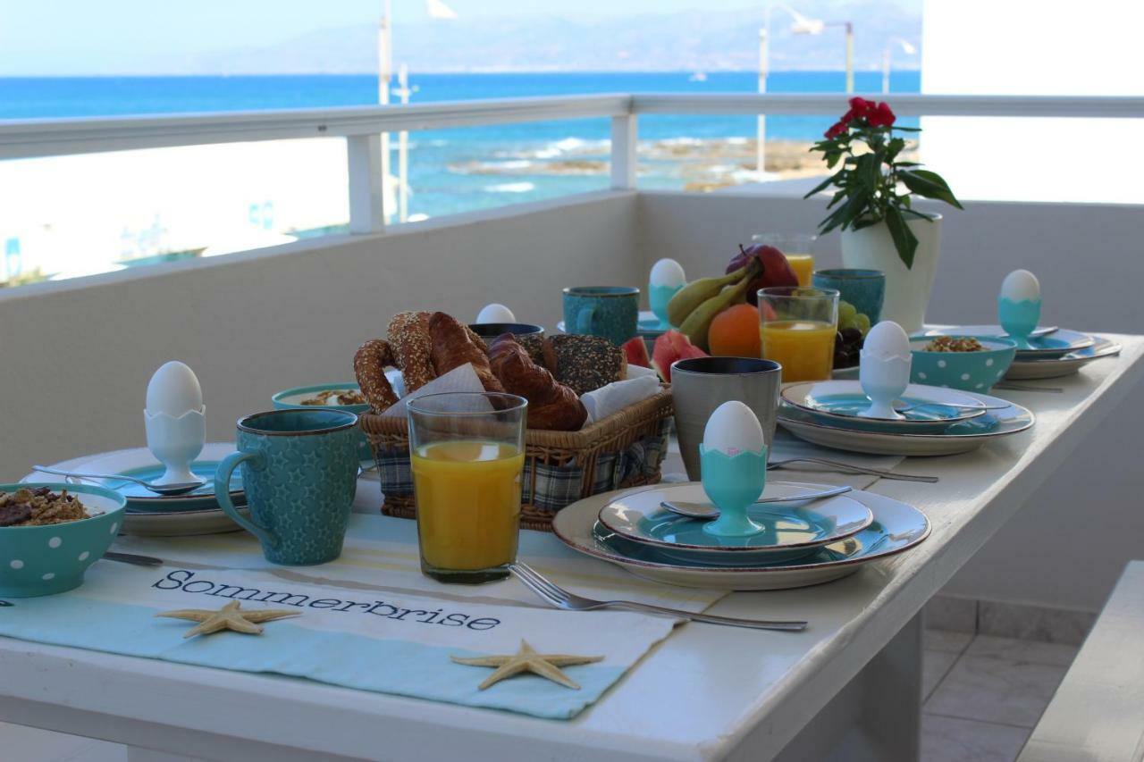Amazing Beachfront Apartment In Hersonissos Екстериор снимка
