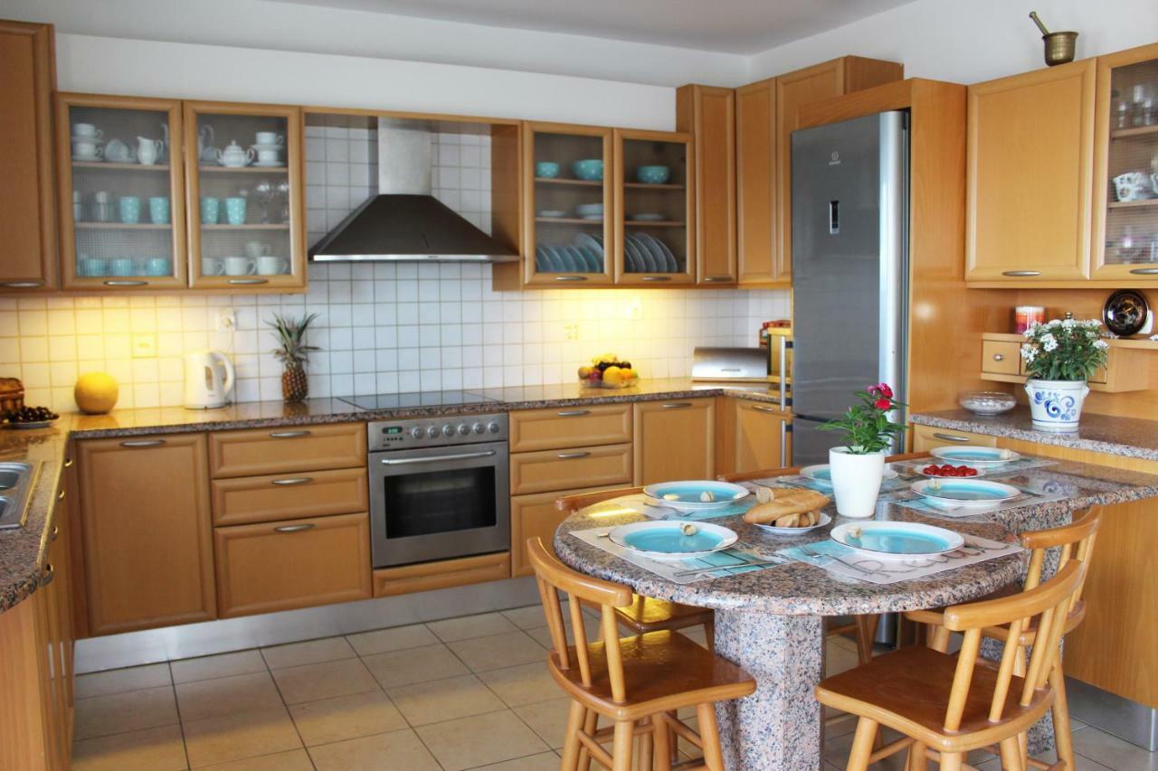 Amazing Beachfront Apartment In Hersonissos Екстериор снимка